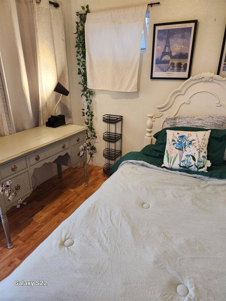Furnished room North Richland
