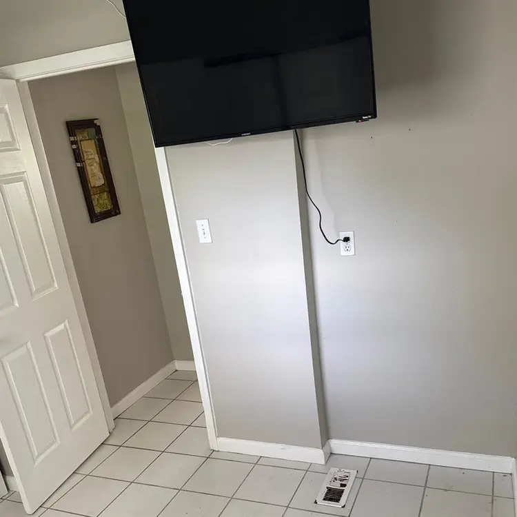 Unfurnished room
