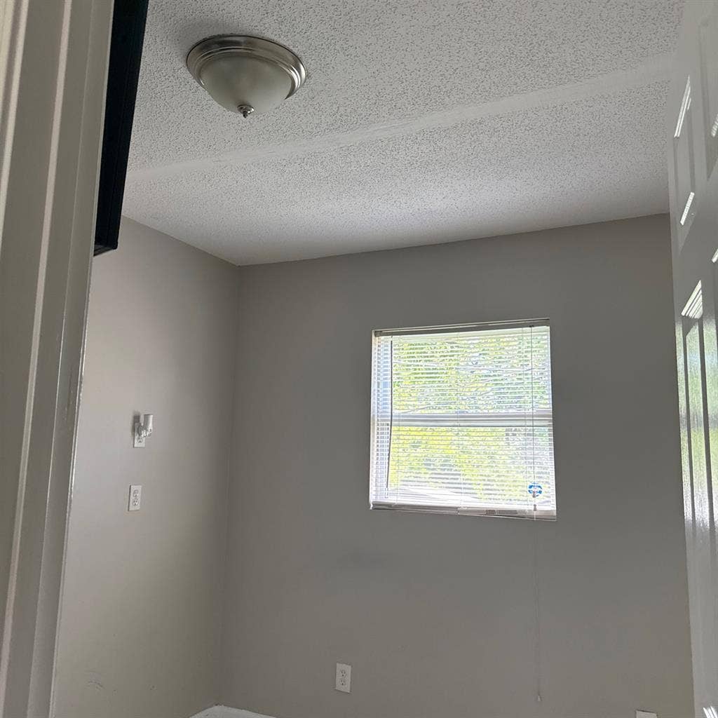 Unfurnished room