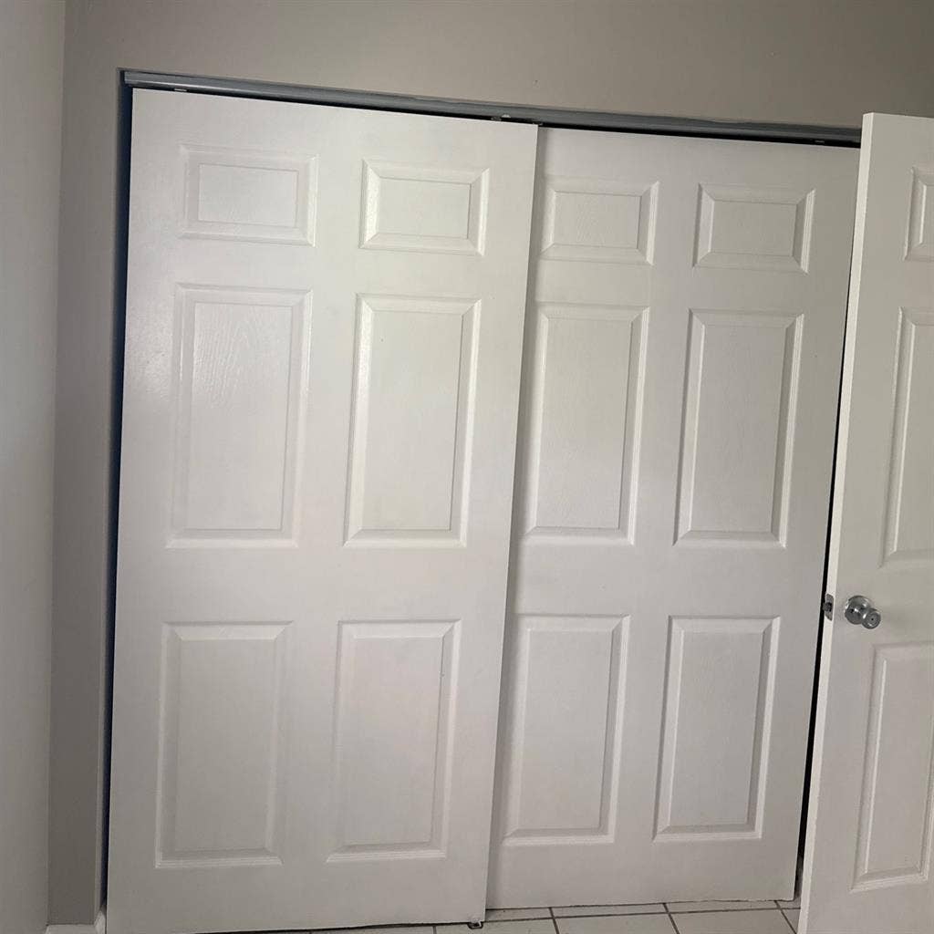 Unfurnished room