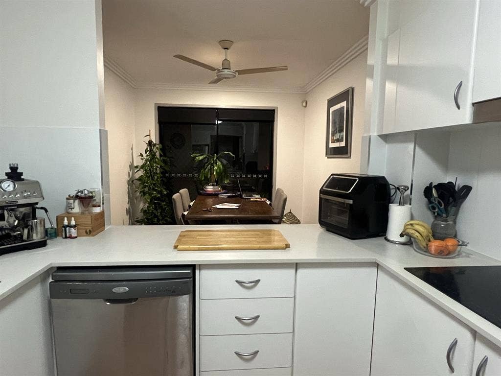 1 room for rent. Gold Coast