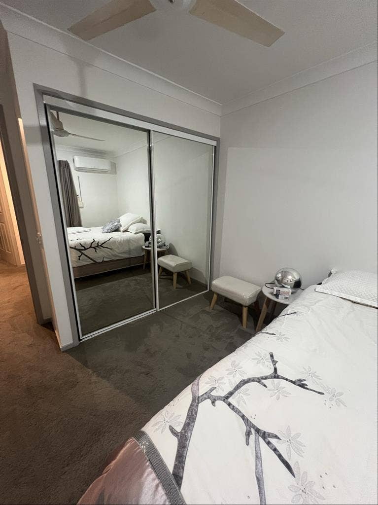 1 room for rent. Gold Coast