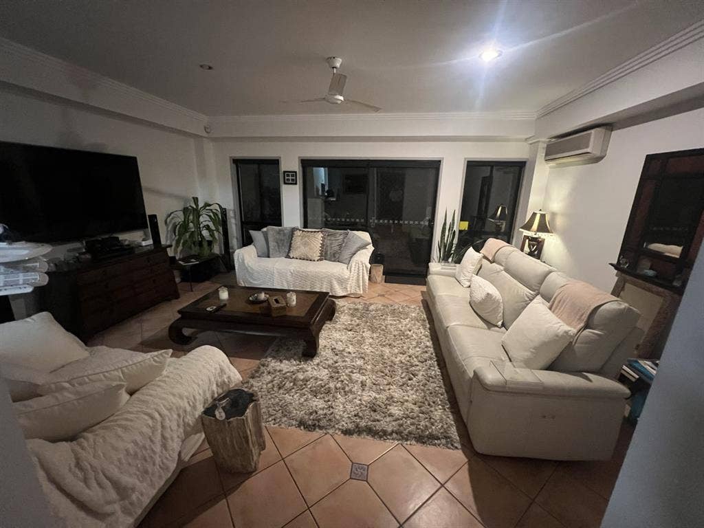 1 room for rent. Gold Coast