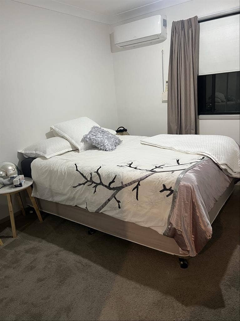 1 room for rent. Gold Coast