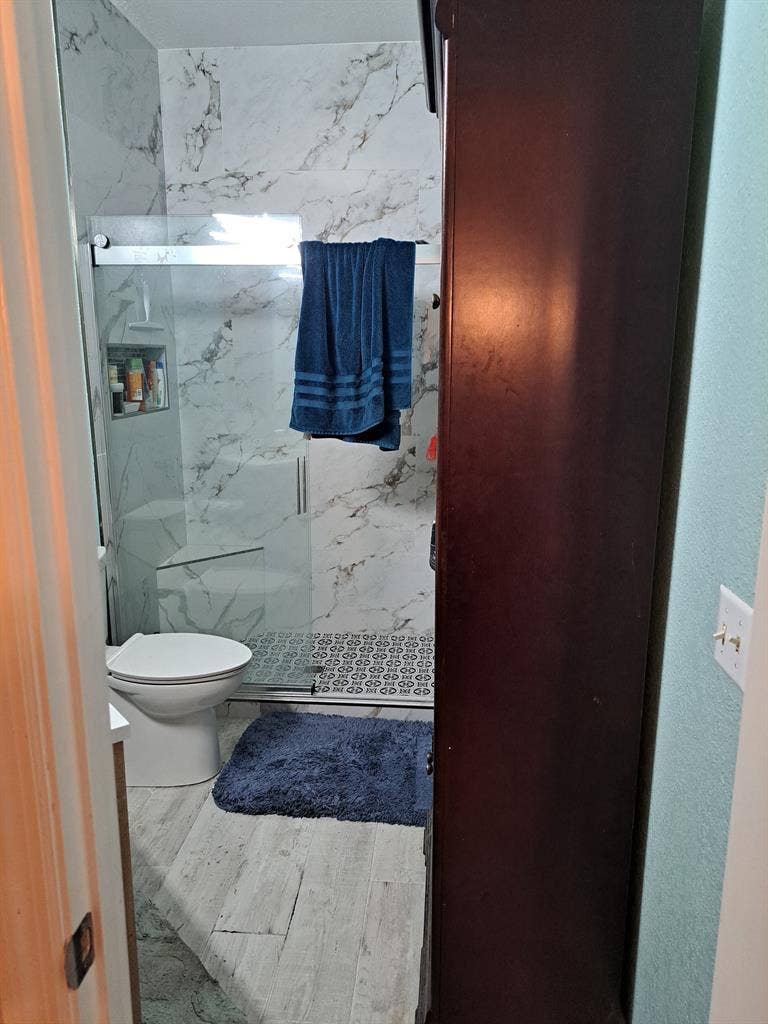 Looking for a Roommate