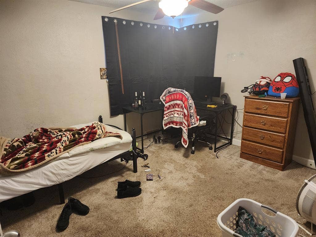 Looking for roommate quickly