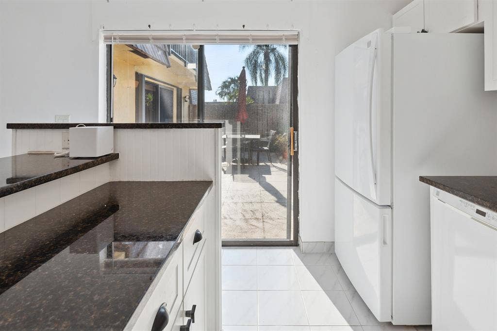 Move-In Ready! Furnished 2BR/2BA