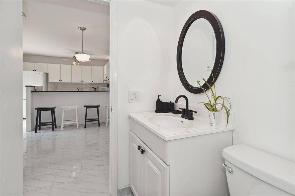 Move-In Ready! Furnished 2BR/2BA