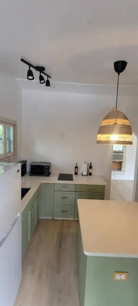 Cute 1br/1 bath Lake Howard area