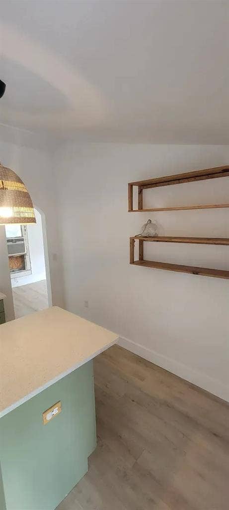 Cute 1br/1 bath Lake Howard area