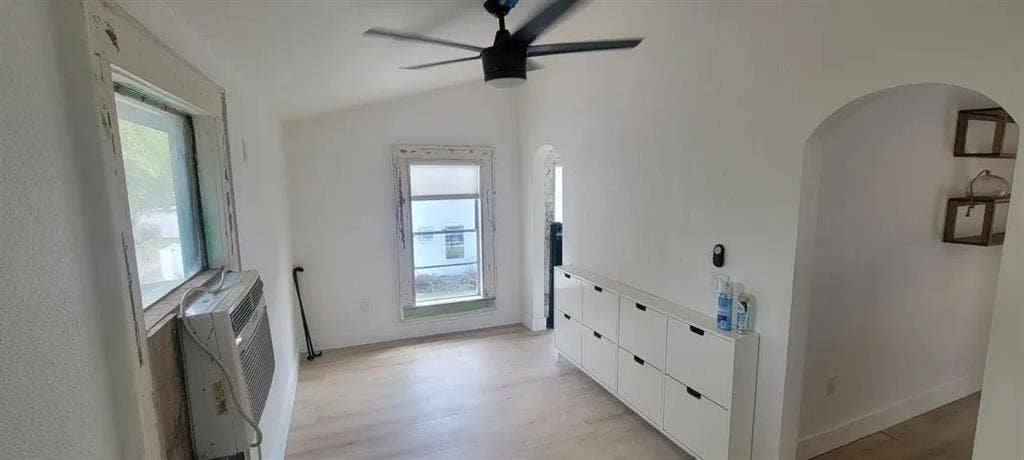 Cute 1br/1 bath Lake Howard area