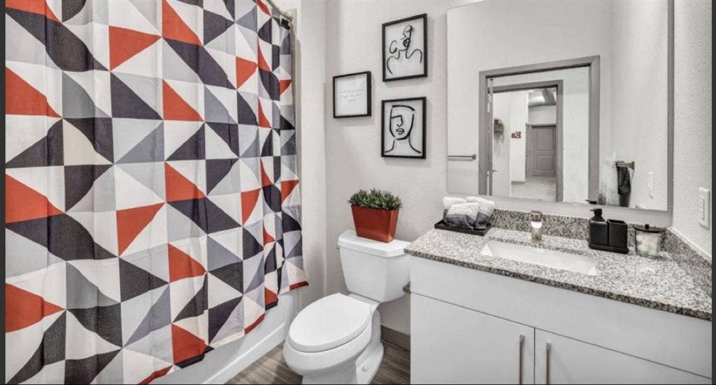 PRIVATE LEASE 2Bx2B UH & TSU