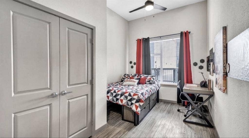 PRIVATE LEASE 2Bx2B UH & TSU