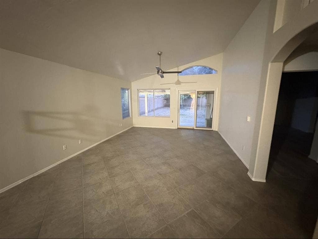 House with 2 spare rooms for rent!
