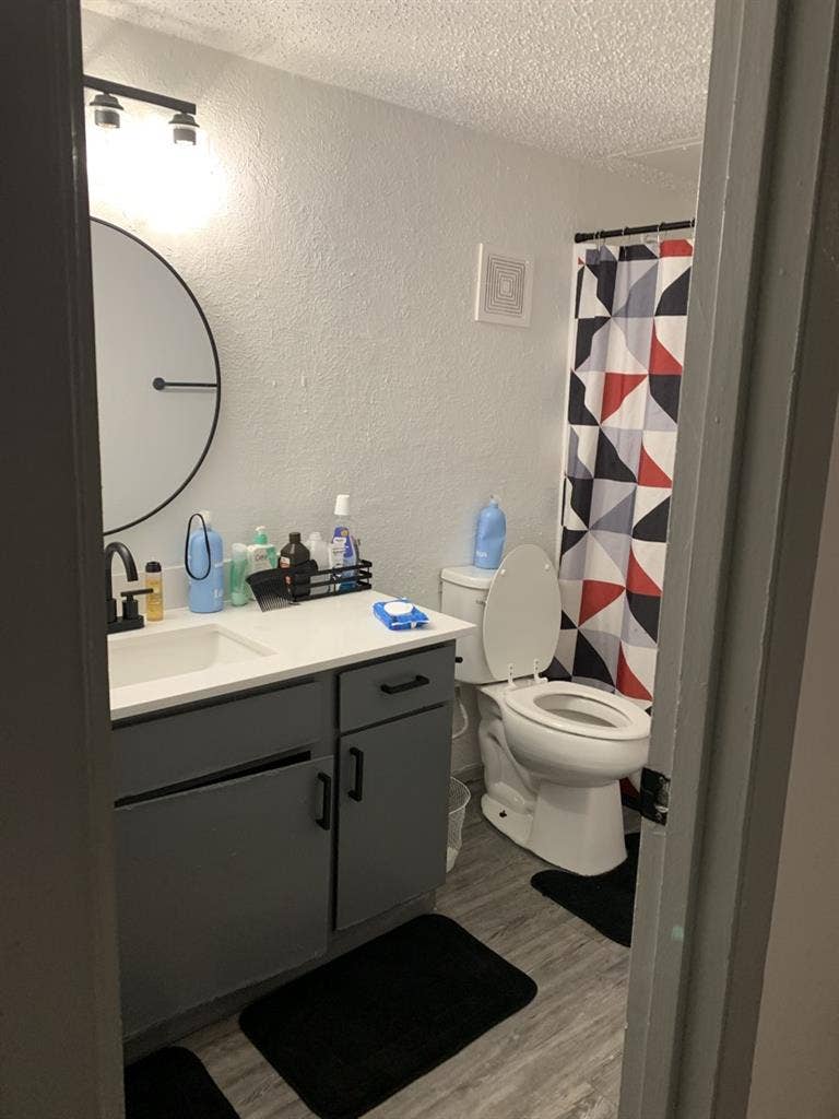 Seeking roommate