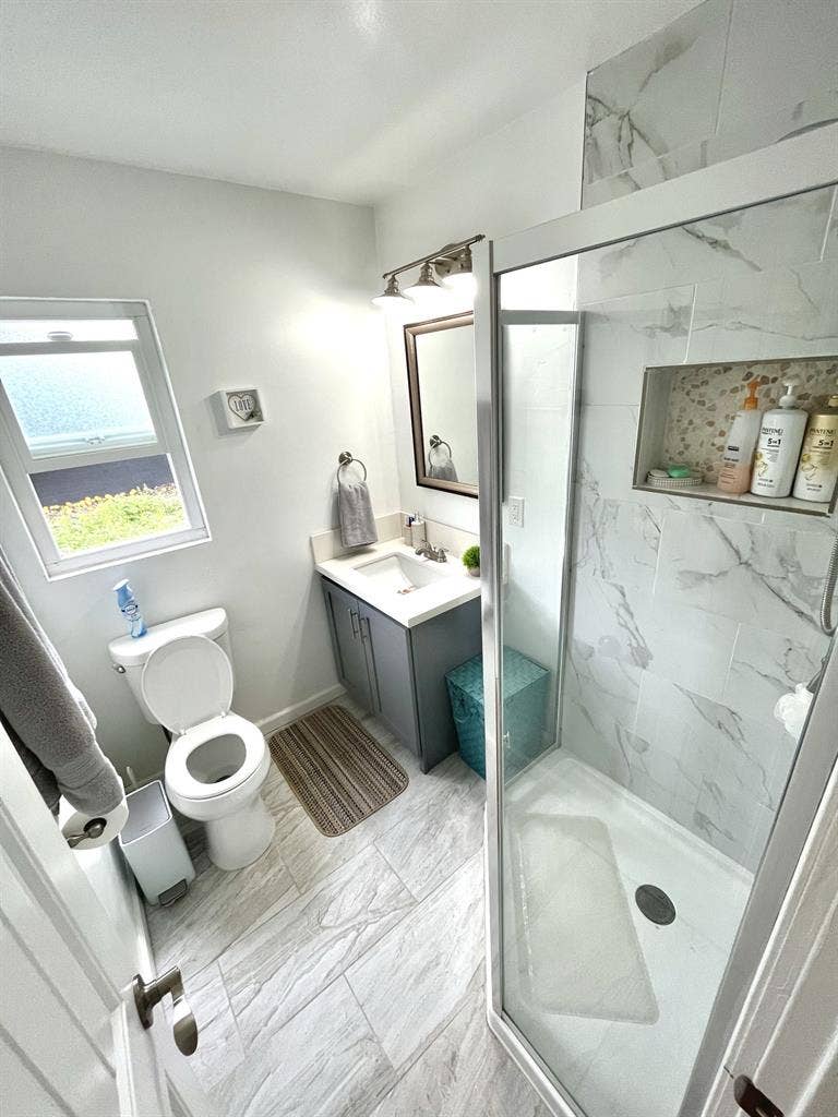 1 bedroom 1 bath fully furnished