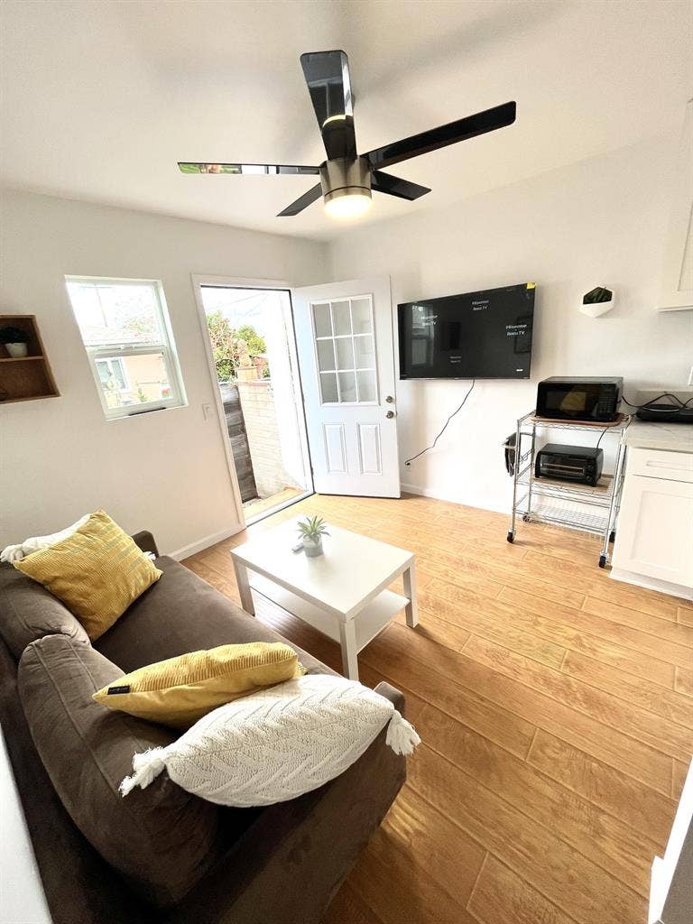 1 bedroom 1 bath fully furnished