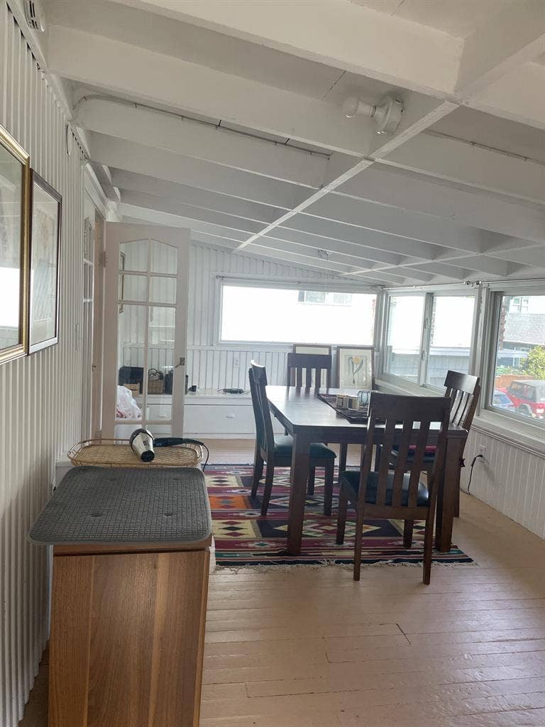 Looking for a third person to rent