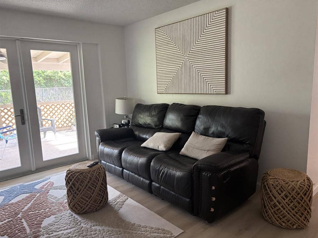 Utilities included and close to FIT