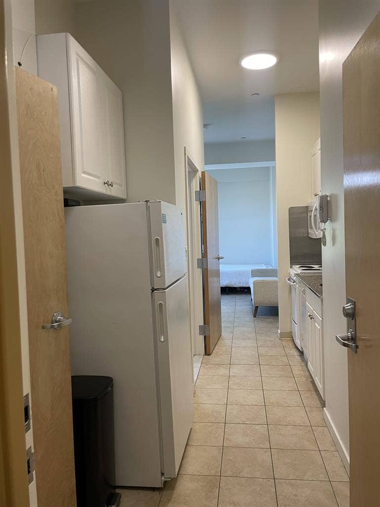 Studio - $1,605 - Downtown Stamford