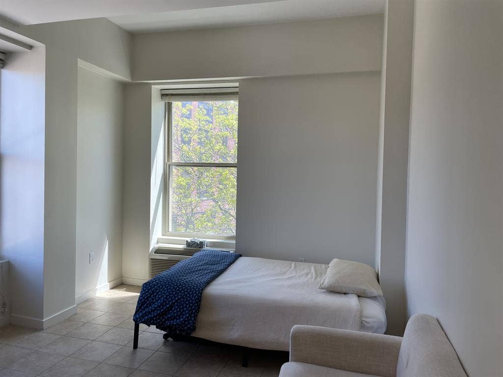 Studio - $1,605 - Downtown Stamford