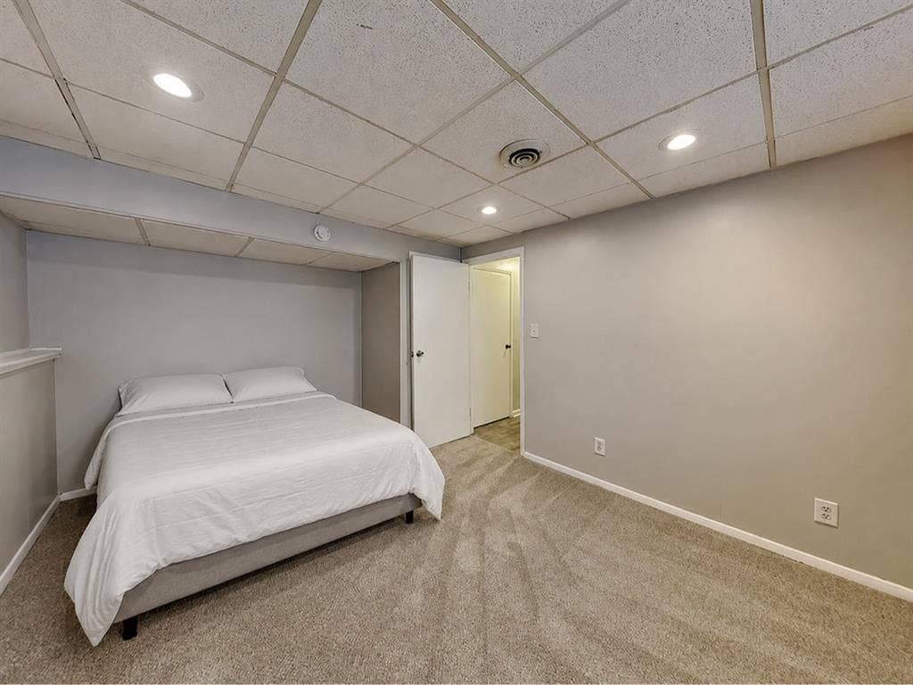 Private room responsible Roomate