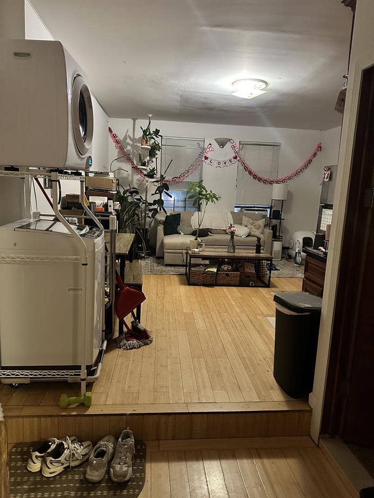Sublet Available May 25th