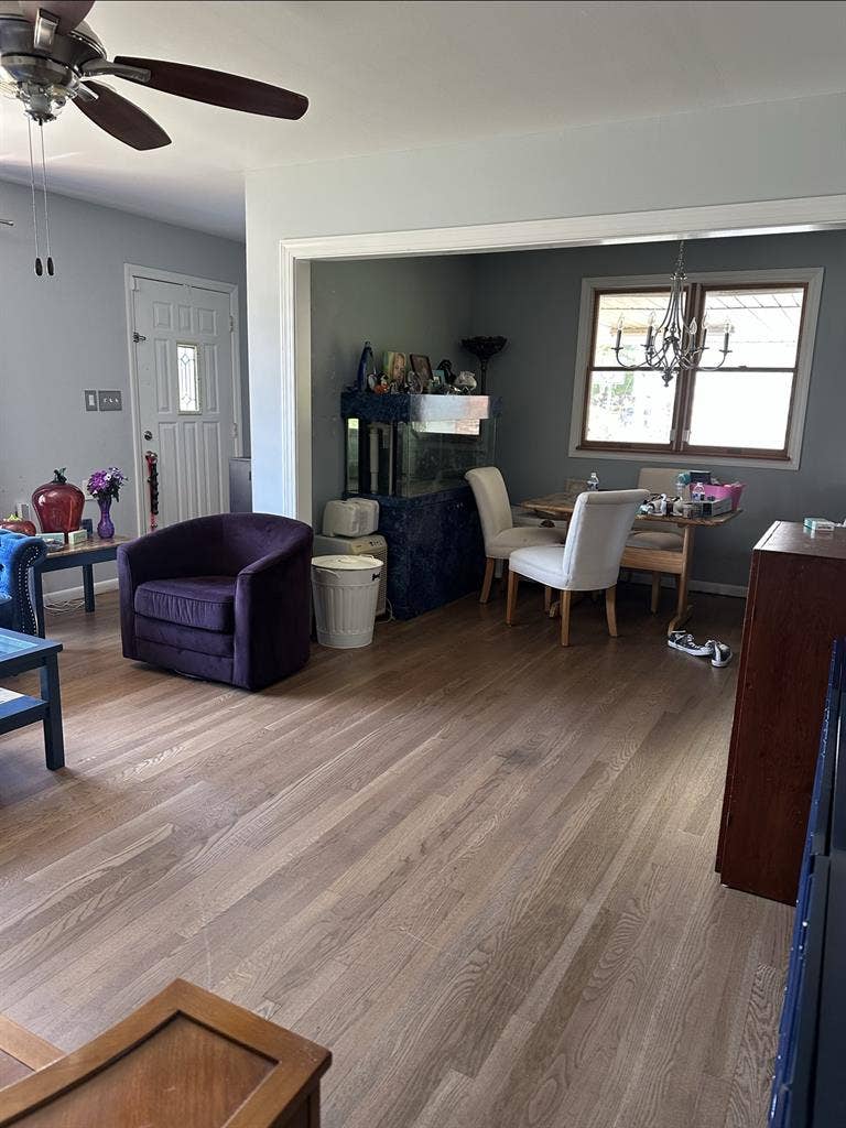 Looking to Rent a room.