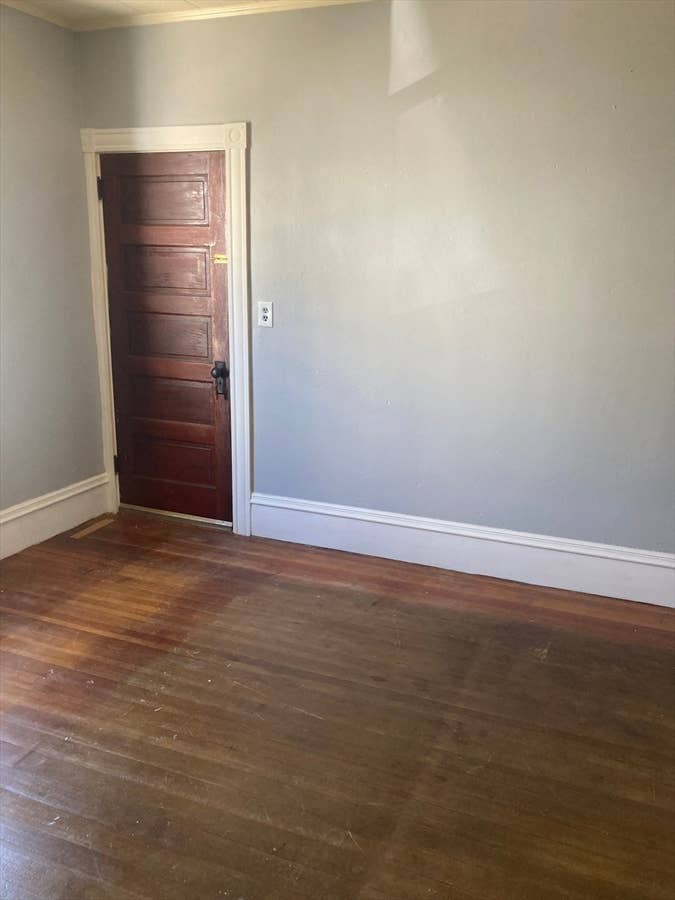 Looking for female roommates ONLY
