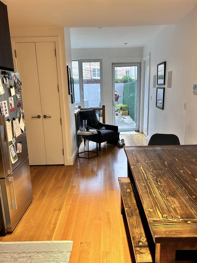 Summer Sublet–Stunning 2BR w Garden