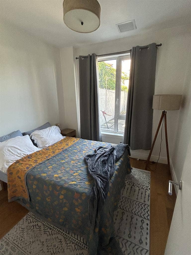 Summer Sublet–Stunning 2BR w Garden
