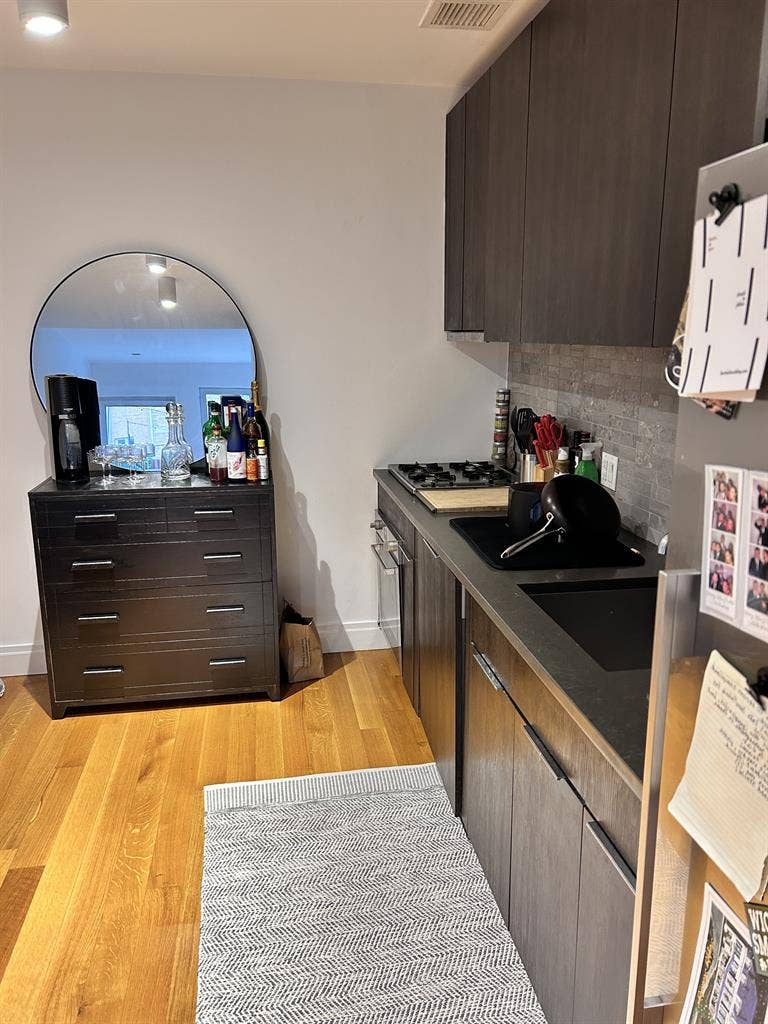 Summer Sublet–Stunning 2BR w Garden