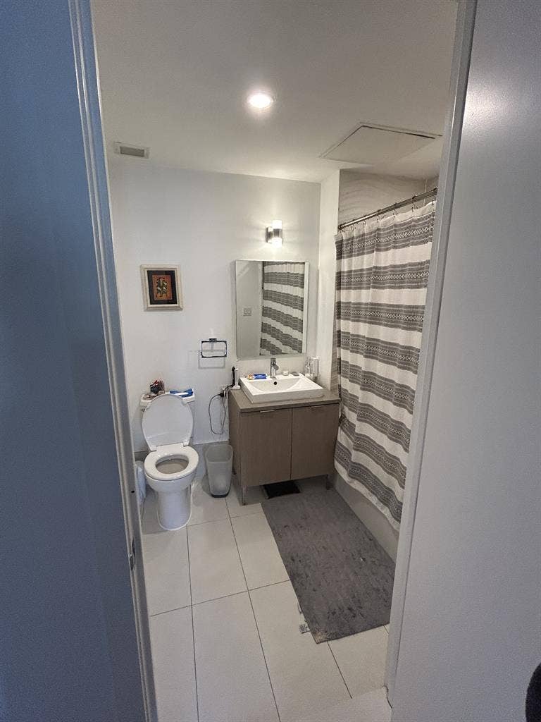 Summer Sublet–Stunning 2BR w Garden