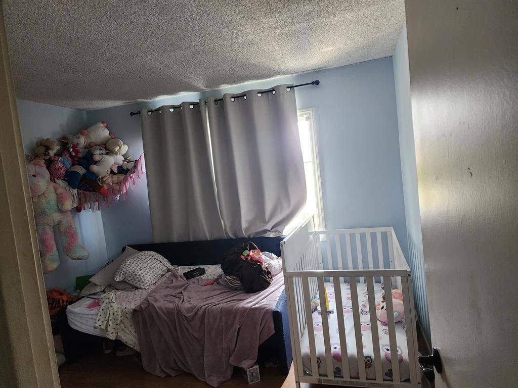 Room for rent in 4 bedroom house.