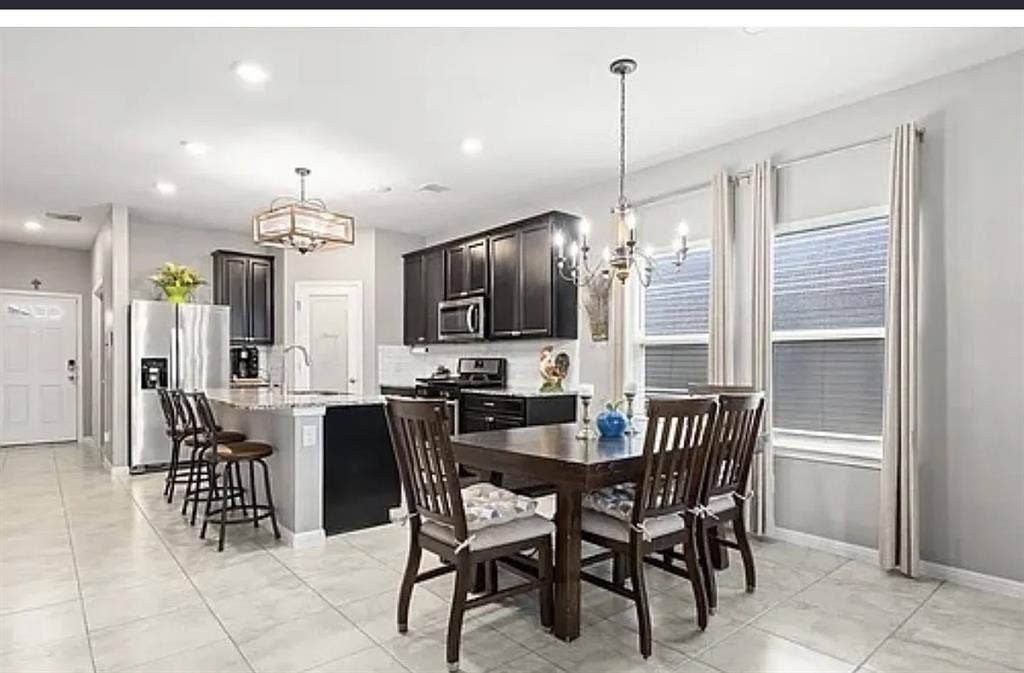 Looking for Roomate