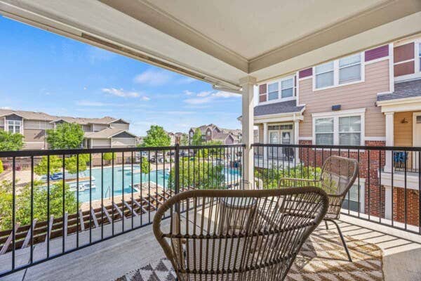 Female Roommate Needed!