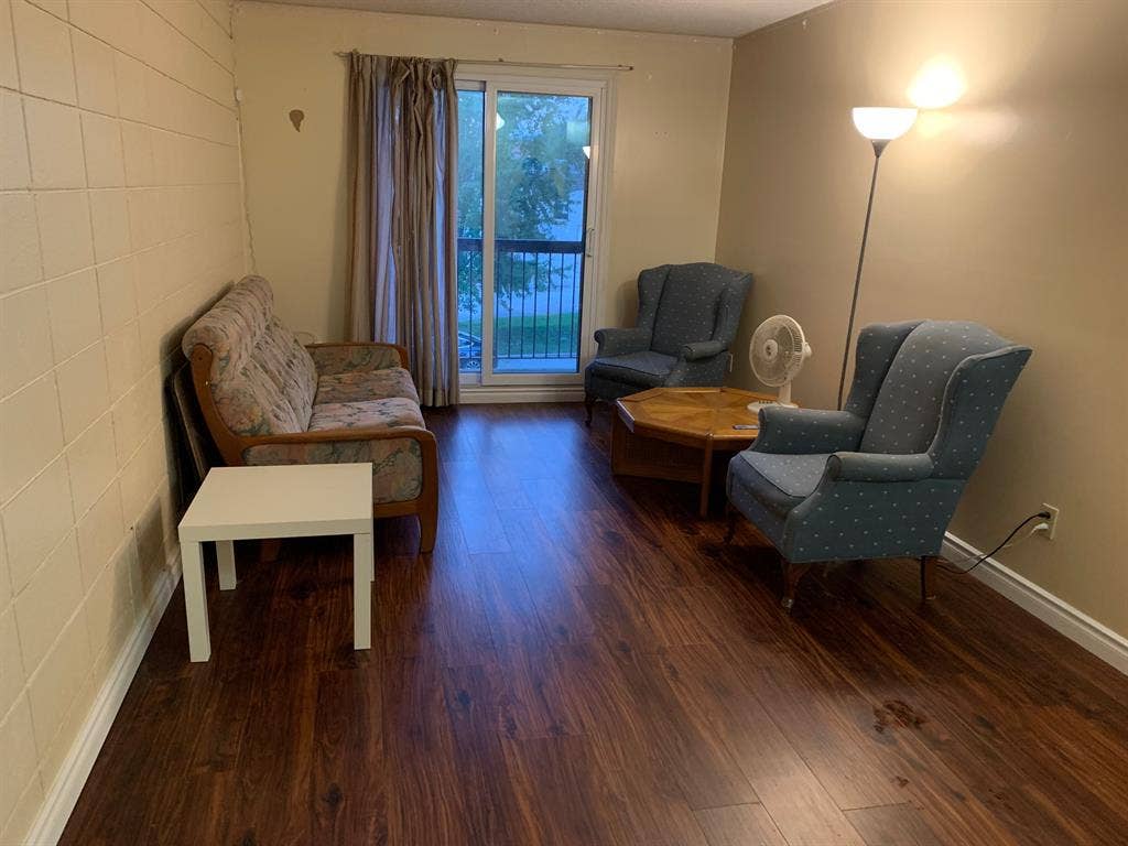 3-bed 1 bath Student Apartment