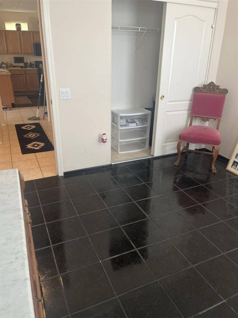 Looking for a roommate