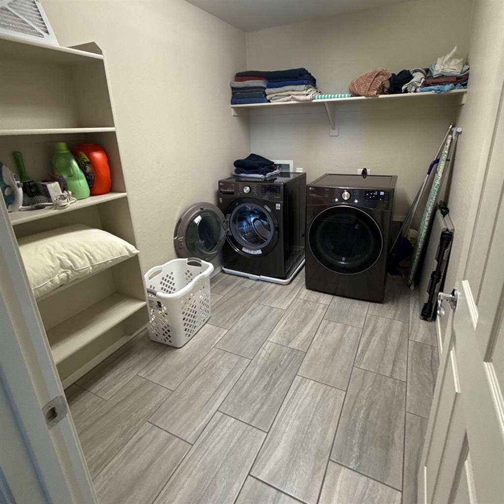 Room in Mesa, Az