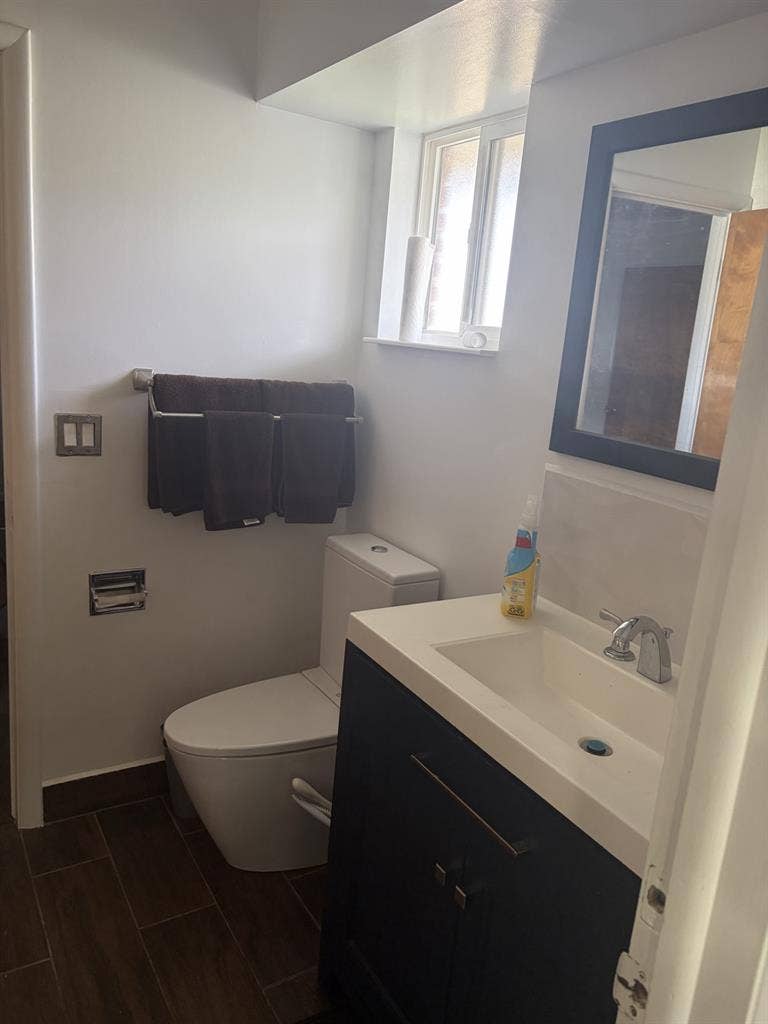 Room in Midvale $900 util included
