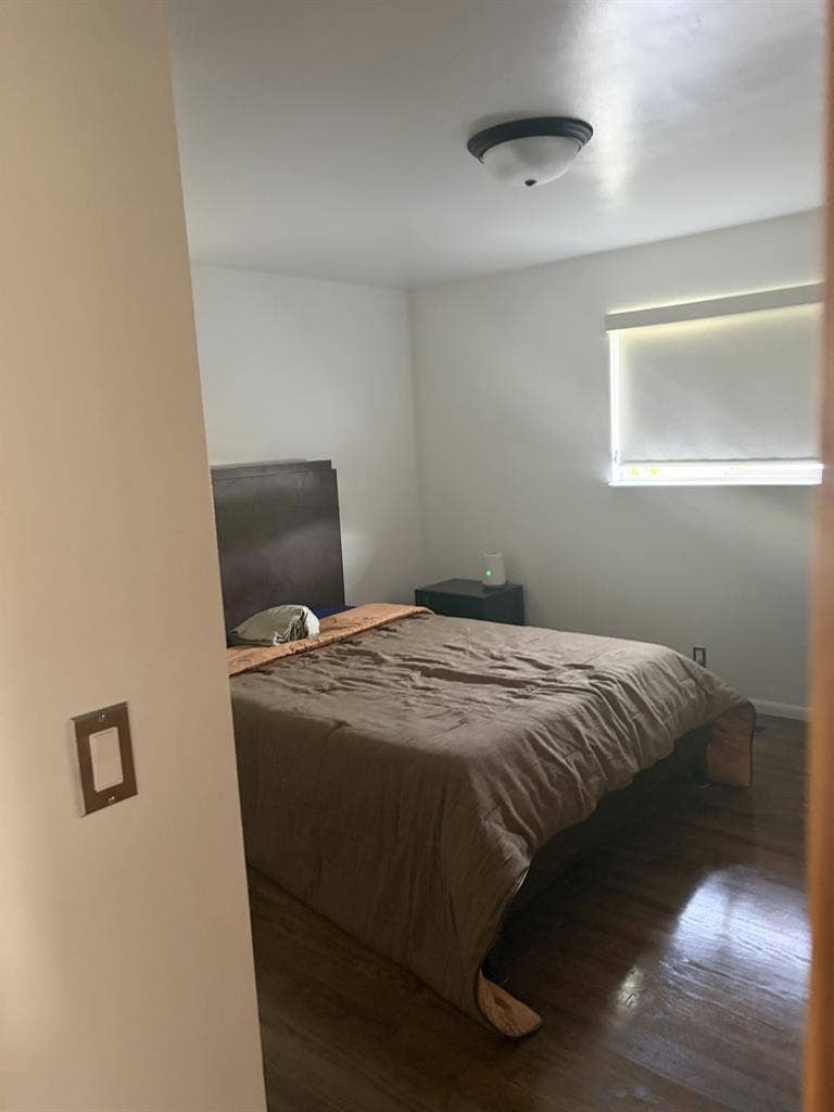 Room in Midvale $900 util included