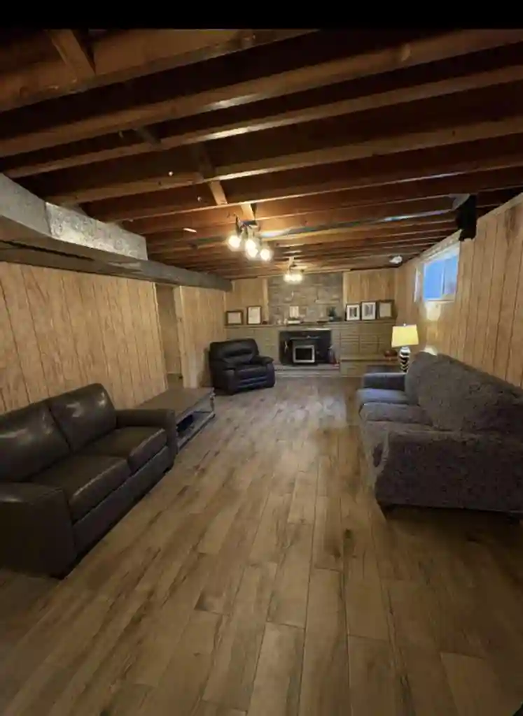 Room in Midvale $900 util included