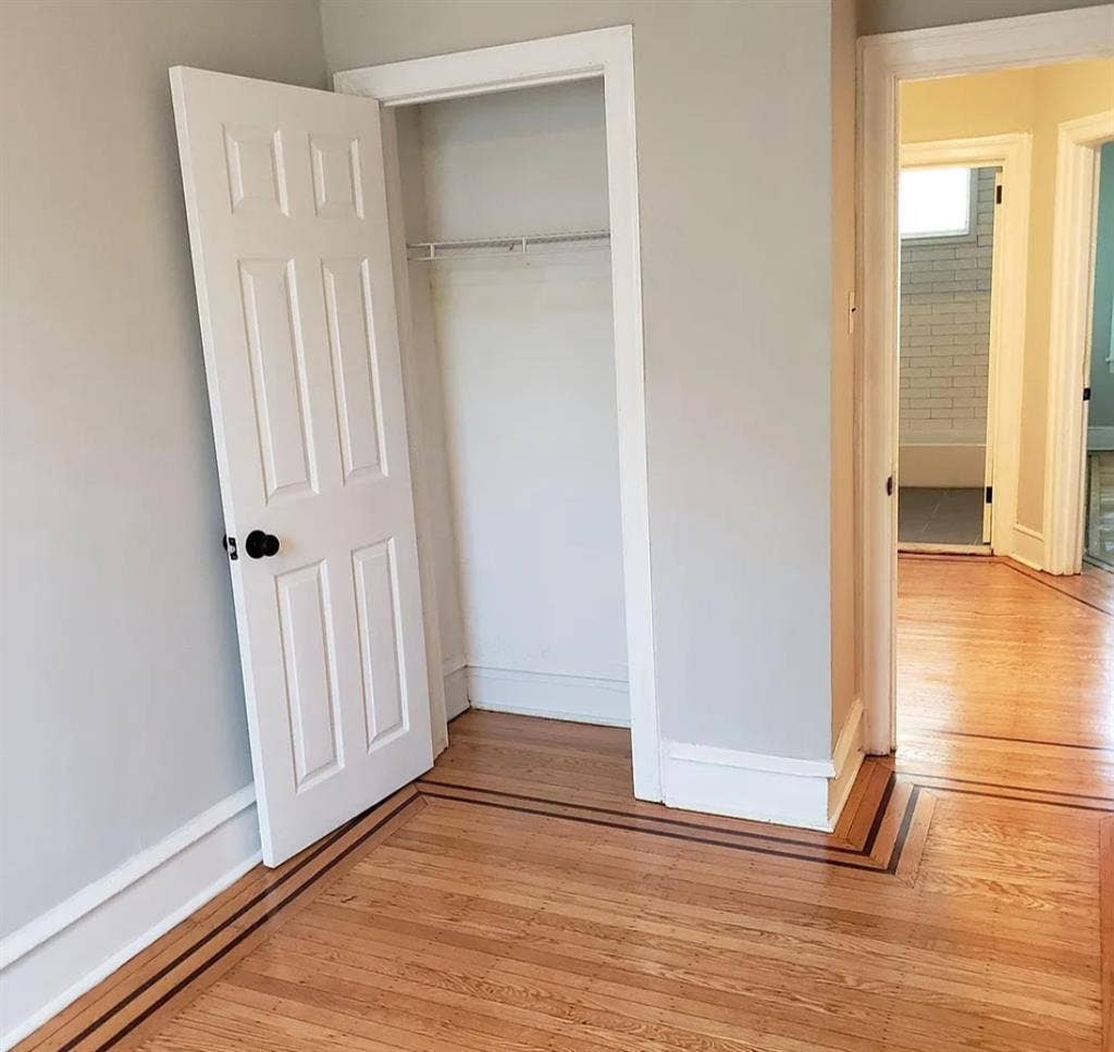 Looking for a roommate in Philly