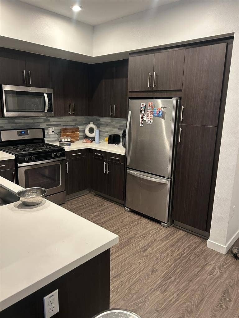 1 room for rent at the Moda apart