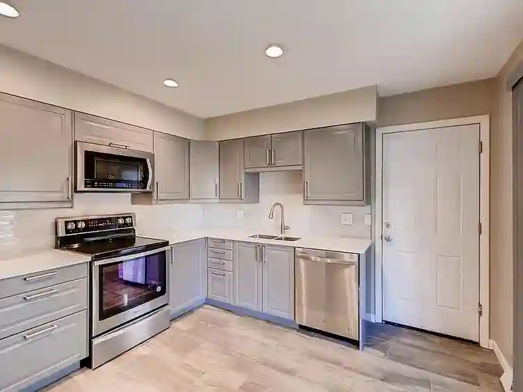 Peaceful, dog-friendly home w/ yard