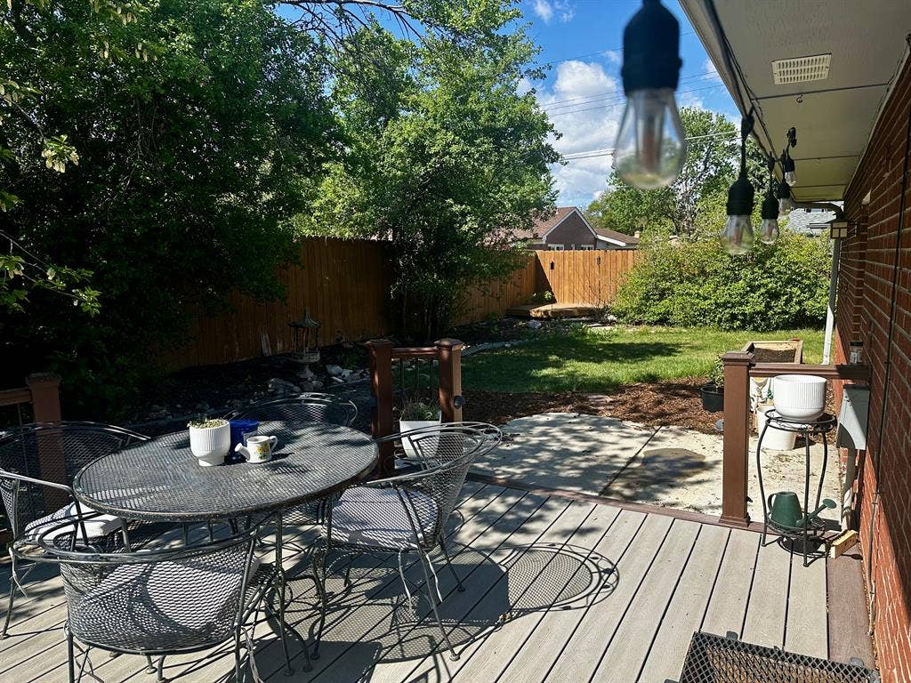 Peaceful, dog-friendly home w/ yard