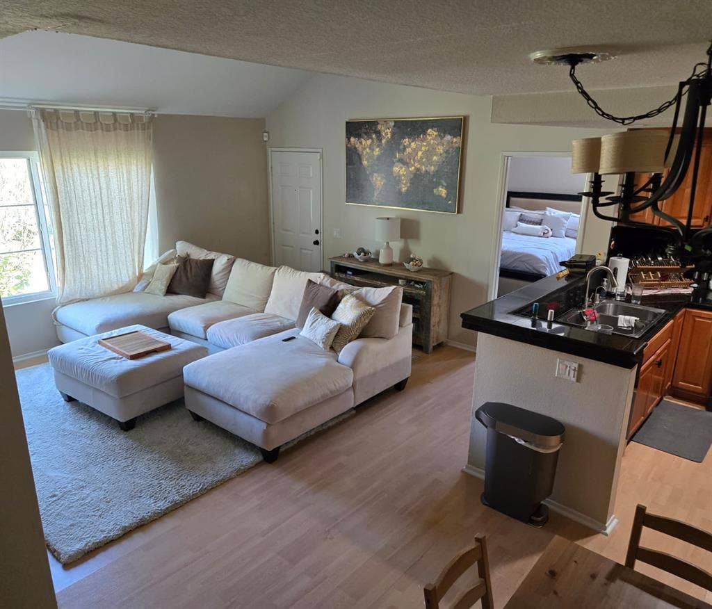Private Room & Bathroom