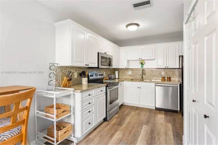 $1000 Room in Coconut Creek for W