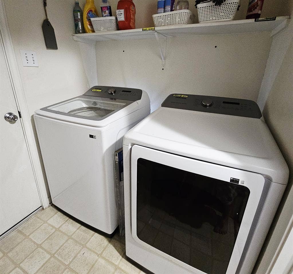 Looking for 1 or 2 roommates asap