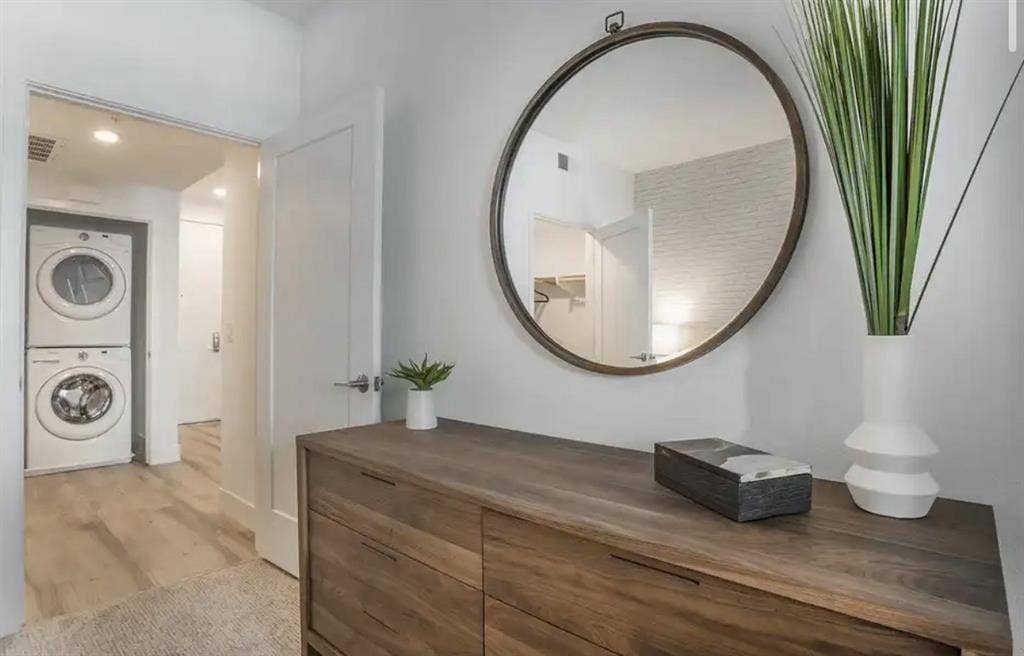 SUMMER SUBLET AVAILABLE ☀️